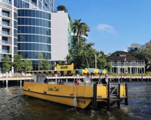 Miami Beach lanza su primer water taxi gratuito para conectar con Downtown Miami